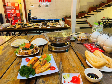 Ảnh nấu cỗ lợn mán ở long biên