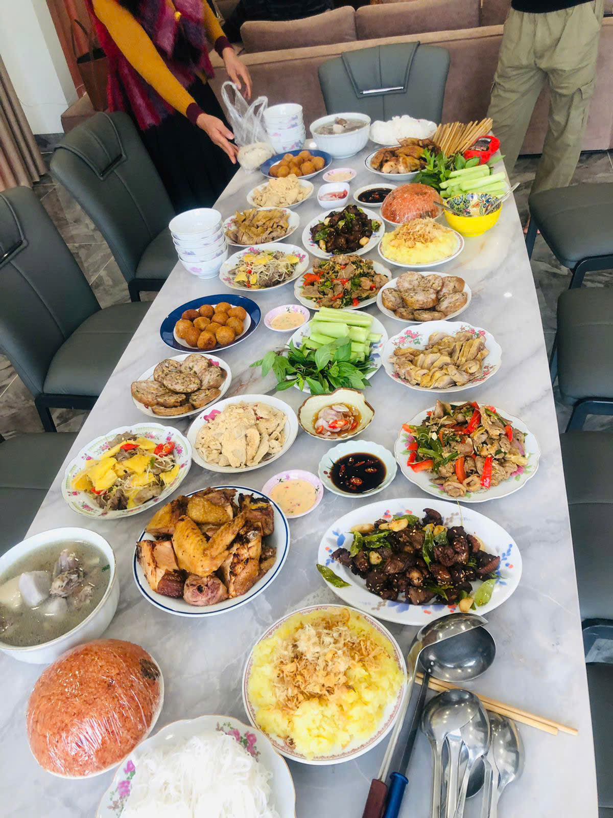 nấu cỗ 8/3 ở hai bà trưng
