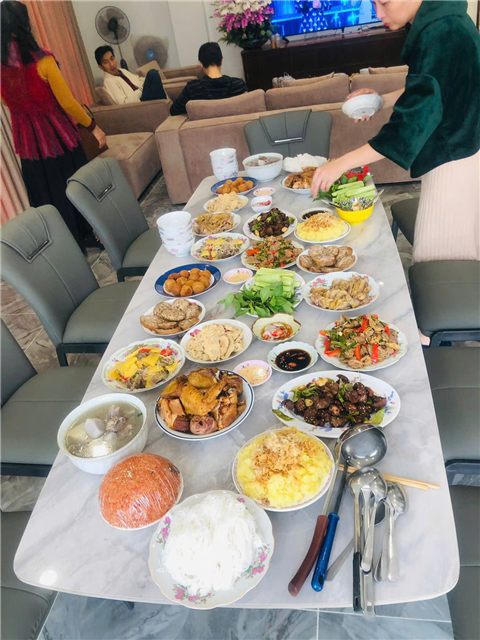 Ảnh nấu cỗ tân gia ở gia lâm